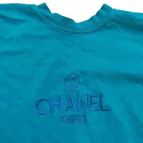 Chanel 90’s Blue Boot Embroidered T-shirt - Picture 2 of 5